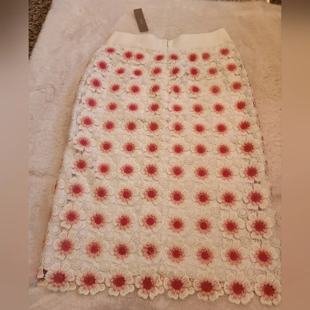 NWT J. Crew Crochet Pencil Skirt Size 0 Pink & White Floral Knee Length - Picture 2 of 6